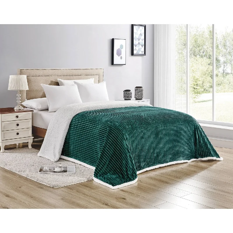 Silk blankets with a smooth and elegant touchSilk blankets with a smooth and elegant touchCorduroy Sherpa Blanket (King) Teal