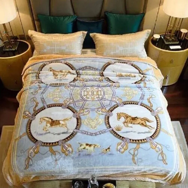Queen - size blankets for standard - sized bedsQueen - size blankets for standard - sized bedsKing Size Mink Fleece Blanket Reversible Blue
