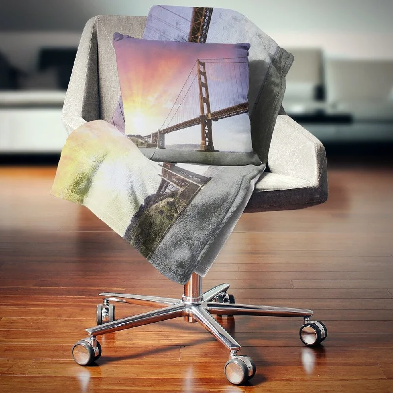 Microfiber blankets that are durable and easy to care forMicrofiber blankets that are durable and easy to care forDesignart 'Gold Gate Bridge and Sky' Landscape Photo Throw Blanket Microfiber blankets that are durable and easy to care forMicrofiber blankets that are durable and easy to care forDesignart 'Gold Gate Bridge and Sky' Landscape Photo Throw Blanket