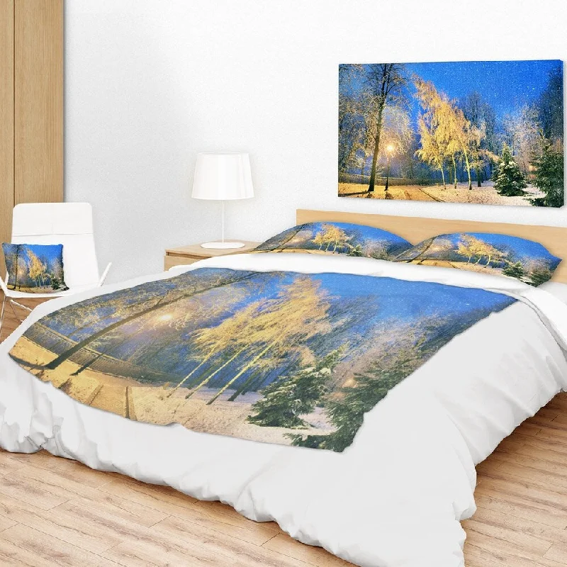 Silk blankets with a smooth and elegant touchSilk blankets with a smooth and elegant touchDesignart 'Mariinsky Garden in Severe Weather' Landscape Photography Throw Blanket Silk blankets with a smooth and elegant touchSilk blankets with a smooth and elegant touchDesignart 'Mariinsky Garden in Severe Weather' Landscape Photography Throw Blanket