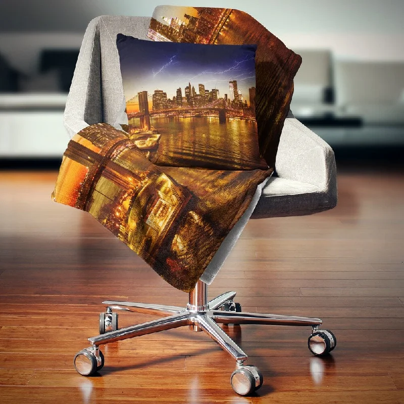 Linen blankets with a rustic and textured lookLinen blankets with a rustic and textured lookDesignart 'Manhattan Sunset on East River' Cityscape Photo Throw Blanket Linen blankets with a rustic and textured lookLinen blankets with a rustic and textured lookDesignart 'Manhattan Sunset on East River' Cityscape Photo Throw Blanket