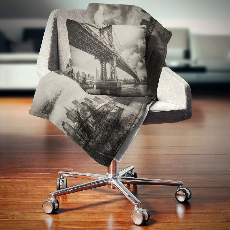 Acrylic blankets for a soft and affordable alternativeAcrylic blankets for a soft and affordable alternativeDesignart 'Manhattan Bridge in Dark Gray' Cityscape Photo Throw Blanket