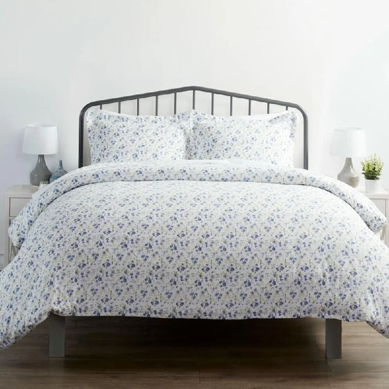 Recycled polyester blankets for an eco - conscious optionRecycled polyester blankets for an eco - conscious option3pc King/Cal King Printed Duvet Cover Set Blossom/Light Blue