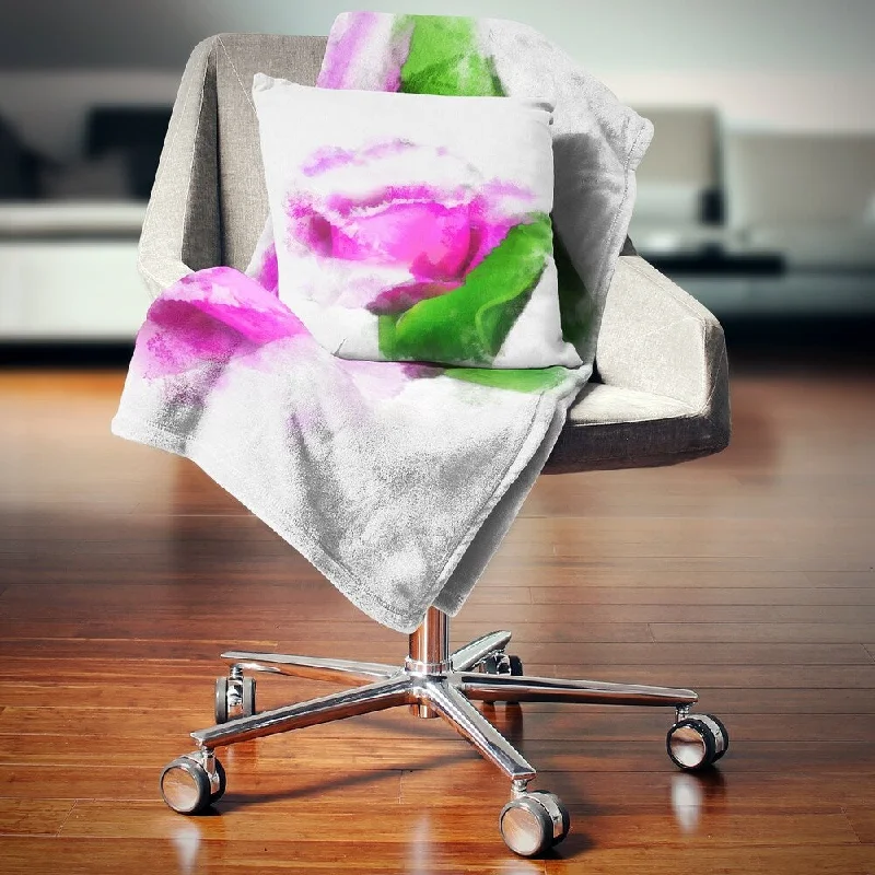Fleece blankets for a cozy and plush textureFleece blankets for a cozy and plush textureDesignart 'Pink Rose Watercolor with Leaves' Floral Throw Blanket