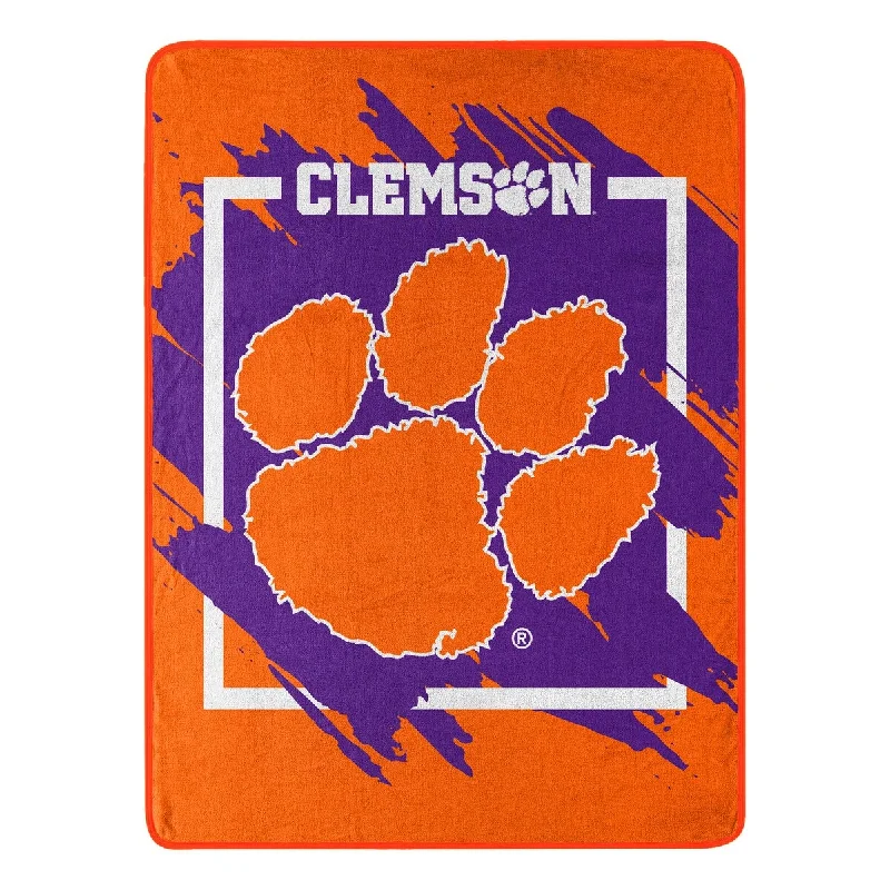 Cotton blankets for breathability and a lightweight feelCotton blankets for breathability and a lightweight feelDimensional - Clemson Micro Raschel Throw