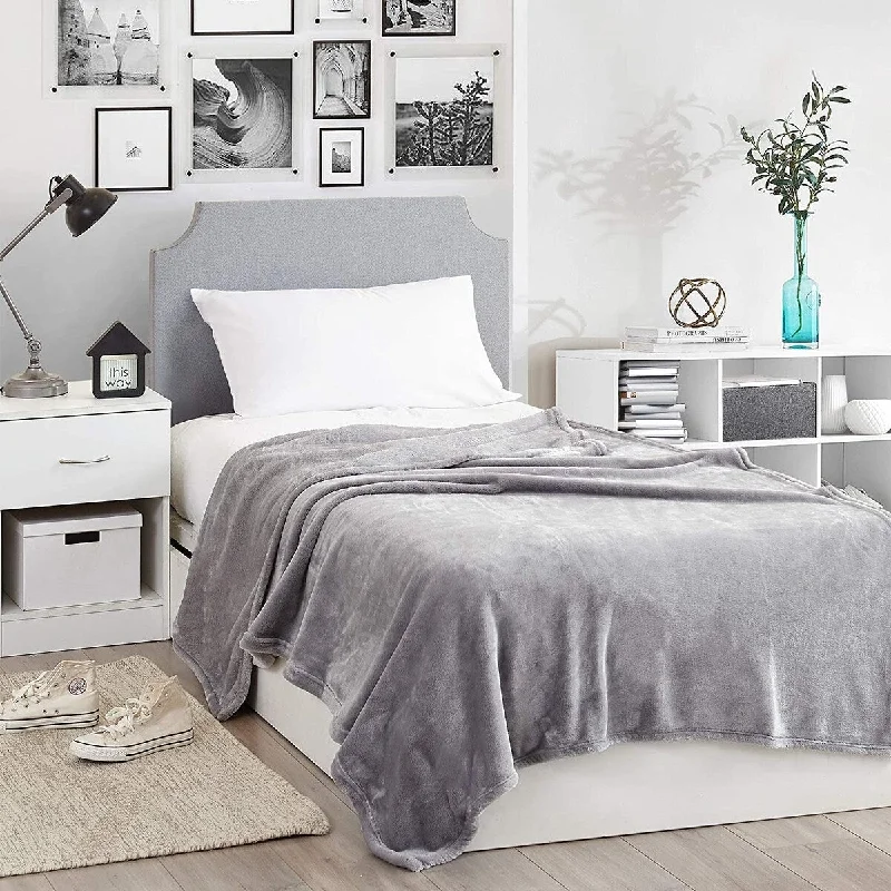 Mohair blankets with a unique sheen and softnessMohair blankets with a unique sheen and softnessMe Sooo Comfy - Coma Inducer® Oversized Blanket - Alloy Mohair blankets with a unique sheen and softnessMohair blankets with a unique sheen and softnessMe Sooo Comfy - Coma Inducer® Oversized Blanket - Alloy