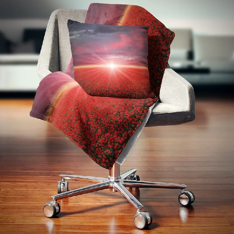 Silk blankets with a smooth and elegant touchSilk blankets with a smooth and elegant touchDesignart 'Red Poppies Field at Sunset' Modern Landscape Fleece Throw Blanket Silk blankets with a smooth and elegant touchSilk blankets with a smooth and elegant touchDesignart 'Red Poppies Field at Sunset' Modern Landscape Fleece Throw Blanket
