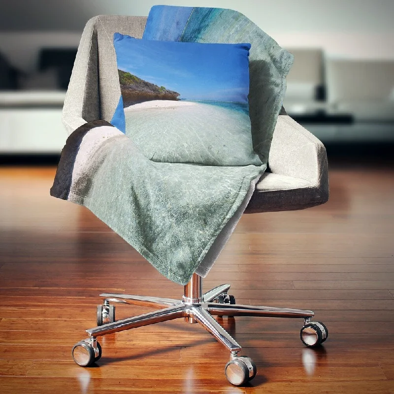 Cashmere blankets for ultimate softness and luxuryCashmere blankets for ultimate softness and luxuryDesignart 'Gorgeous Blue Beach during summer' Modern Seascape Throw Blanket Cashmere blankets for ultimate softness and luxuryCashmere blankets for ultimate softness and luxuryDesignart 'Gorgeous Blue Beach during summer' Modern Seascape Throw Blanket