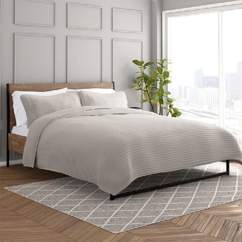 Alpaca wool blankets for a hypoallergenic and warm optionAlpaca wool blankets for a hypoallergenic and warm optionTwin/TwinXL Lightweight Quilted Coverlet Set Stripe Latte Alpaca wool blankets for a hypoallergenic and warm optionAlpaca wool blankets for a hypoallergenic and warm optionTwin/TwinXL Lightweight Quilted Coverlet Set Stripe Latte