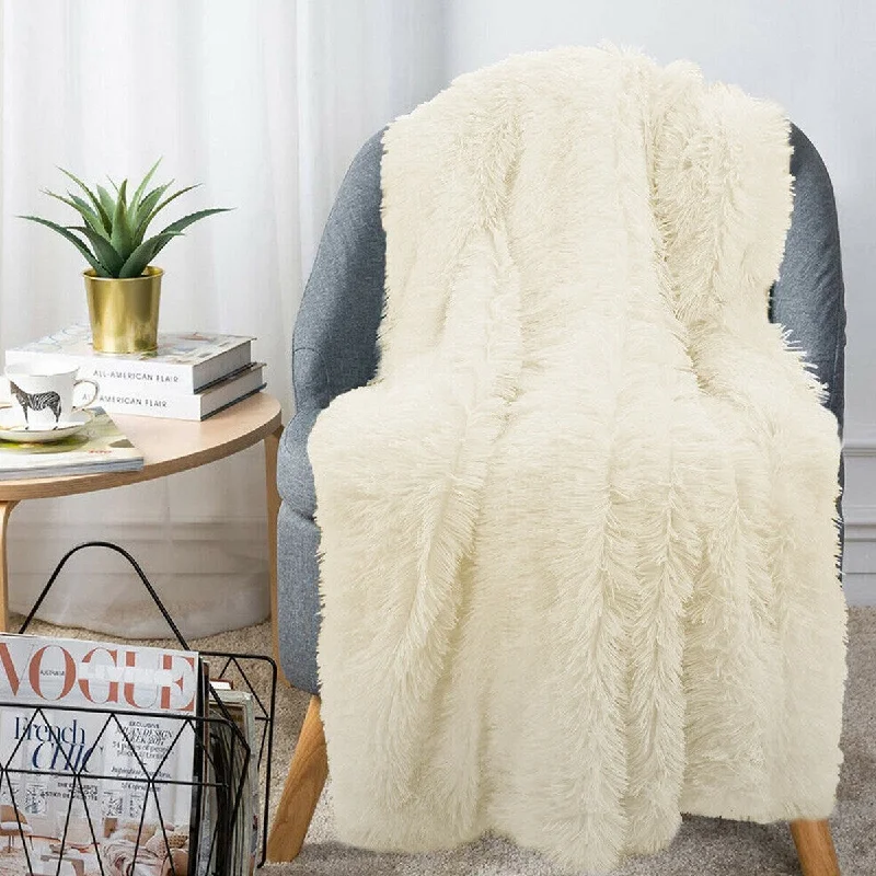 Silk blankets with a smooth and elegant touchSilk blankets with a smooth and elegant touchPlush Faux Fur Throw Blanket Reversible Beige