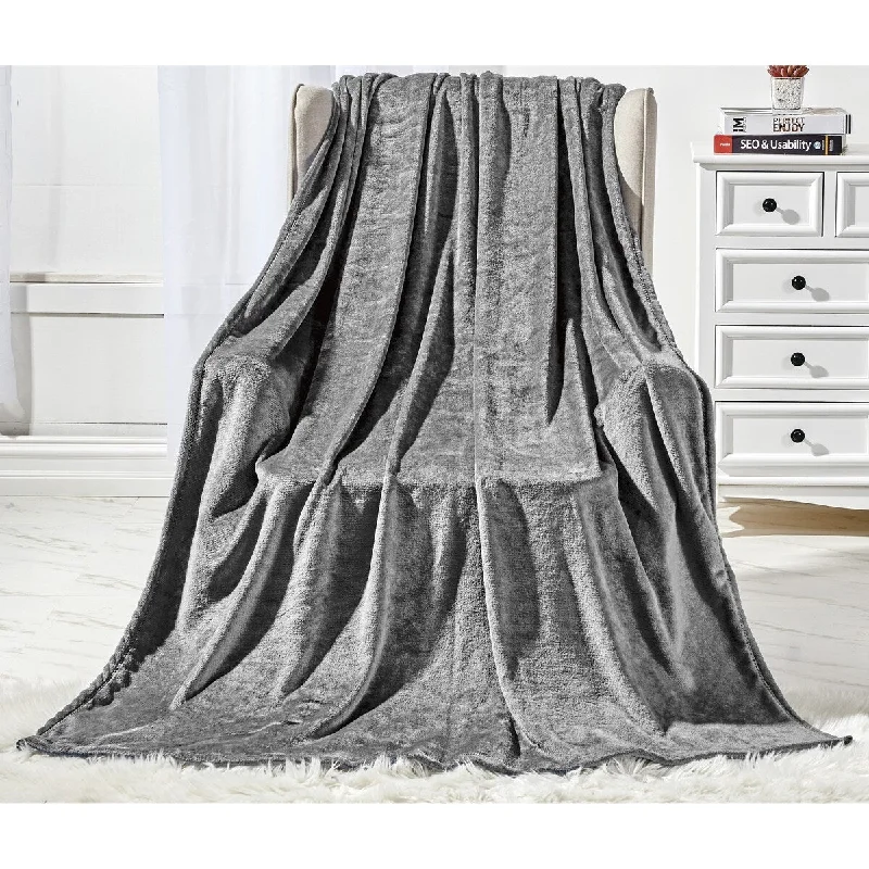 Wool blankets with natural warmth and insulationWool blankets with natural warmth and insulationSolid Throw (50" x 60") - Gray