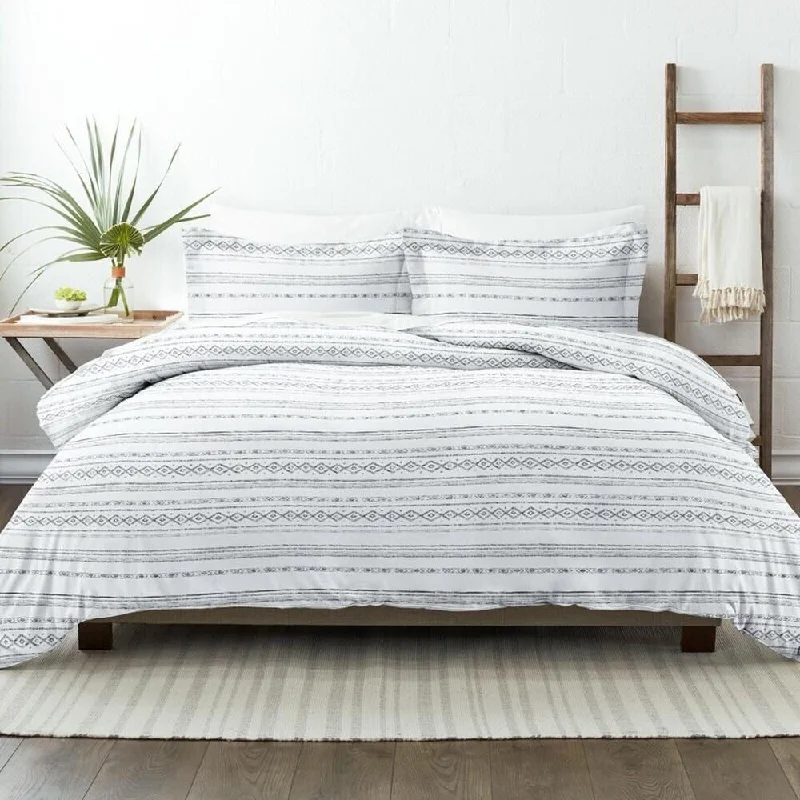 Acrylic blankets for a soft and affordable alternativeAcrylic blankets for a soft and affordable alternative3pc Full/Queen Geo Threads Duvet Cover Wrinkle Free Light Grey