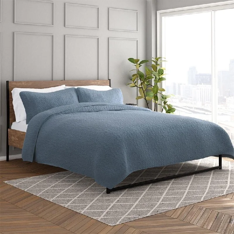 Mohair blankets with a unique sheen and softnessMohair blankets with a unique sheen and softnessFull/Queen Lightweight Quilted Coverlet Set Floral Dusk Blue Mohair blankets with a unique sheen and softnessMohair blankets with a unique sheen and softnessFull/Queen Lightweight Quilted Coverlet Set Floral Dusk Blue