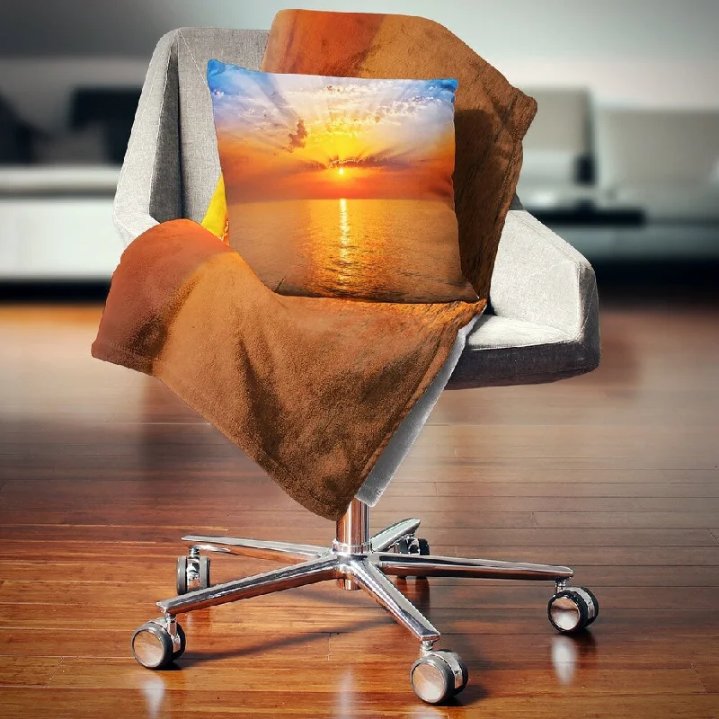 King - size blankets to cover large beds comfortablyKing - size blankets to cover large beds comfortablyDesignart 'Orange Sea Sunrise under Blue Sky' Seashore Throw Blanket King - size blankets to cover large beds comfortablyKing - size blankets to cover large beds comfortablyDesignart 'Orange Sea Sunrise under Blue Sky' Seashore Throw Blanket