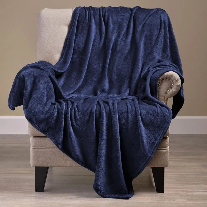 Fleece blankets for a cozy and plush textureFleece blankets for a cozy and plush texture90" x 90" Throws Faux Fur Fleece Blanket Navy Fleece blankets for a cozy and plush textureFleece blankets for a cozy and plush texture90" x 90" Throws Faux Fur Fleece Blanket Navy