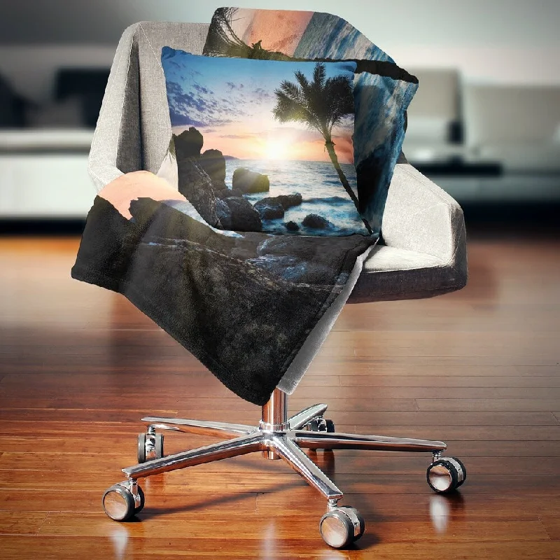 Silk blankets with a smooth and elegant touchSilk blankets with a smooth and elegant touchDesignart 'Lonely Palm Tree on Rocky Beach' Modern Seashore Throw Blanket Silk blankets with a smooth and elegant touchSilk blankets with a smooth and elegant touchDesignart 'Lonely Palm Tree on Rocky Beach' Modern Seashore Throw Blanket