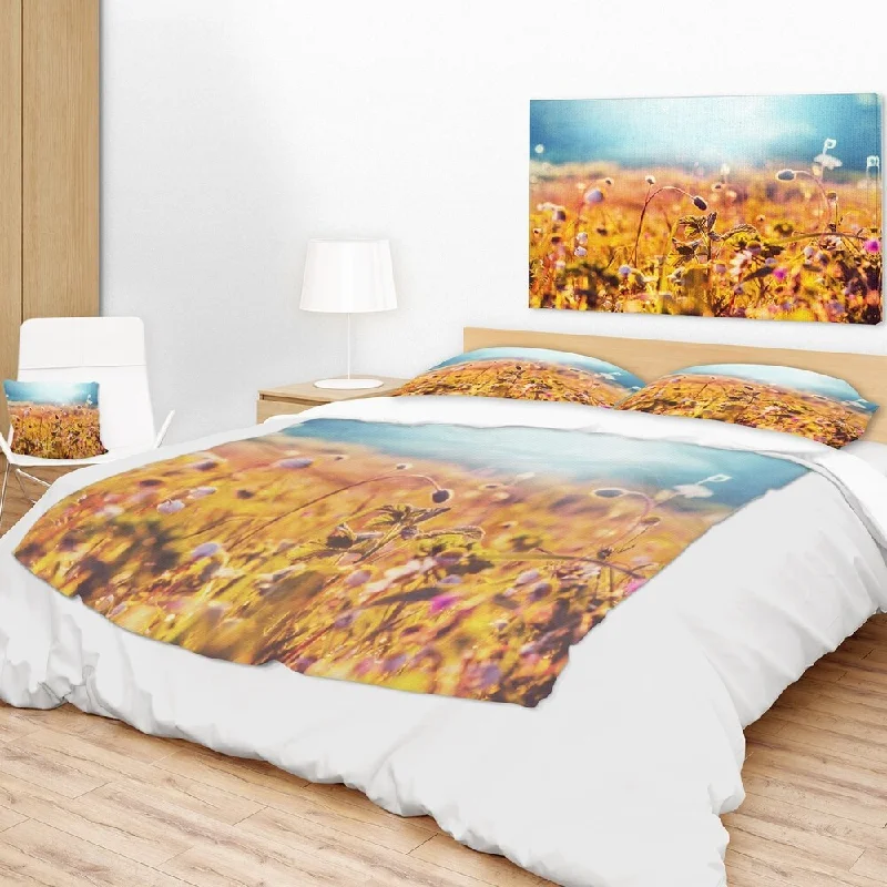 Chenille blankets with a thick and fuzzy textureChenille blankets with a thick and fuzzy textureDesignart 'Summer Field with Beautiful Flowers' Floral Throw Blanket Chenille blankets with a thick and fuzzy textureChenille blankets with a thick and fuzzy textureDesignart 'Summer Field with Beautiful Flowers' Floral Throw Blanket