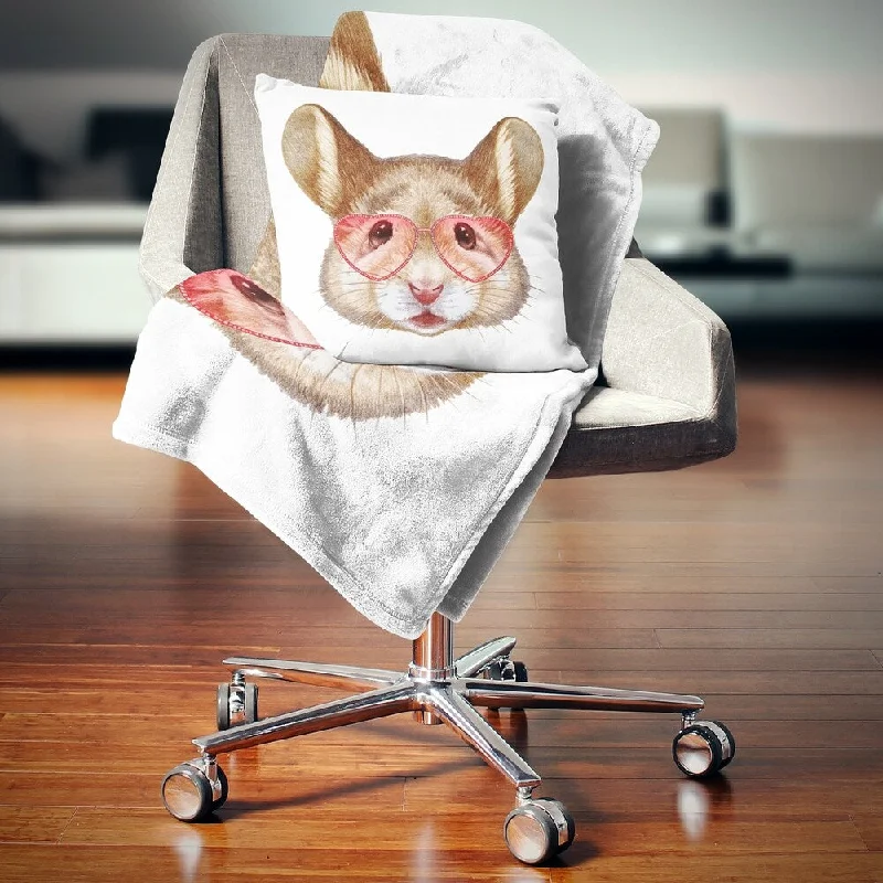 King - size blankets to cover large beds comfortablyKing - size blankets to cover large beds comfortablyDesignart 'Funny Mouse with Heart Glasses' Animal Throw Blanket King - size blankets to cover large beds comfortablyKing - size blankets to cover large beds comfortablyDesignart 'Funny Mouse with Heart Glasses' Animal Throw Blanket