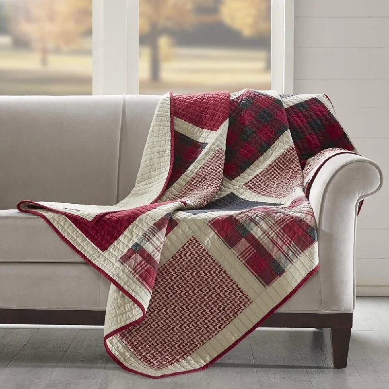 Recycled polyester blankets for an eco - conscious optionRecycled polyester blankets for an eco - conscious option50" x 70" Luxury Quilted Throw Patchwork Red Recycled polyester blankets for an eco - conscious optionRecycled polyester blankets for an eco - conscious option50" x 70" Luxury Quilted Throw Patchwork Red