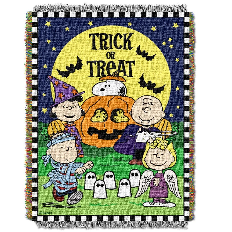 Linen blankets with a rustic and textured lookLinen blankets with a rustic and textured lookENT 051 Peanuts Spooky Gang Tapestry Throw Linen blankets with a rustic and textured lookLinen blankets with a rustic and textured lookENT 051 Peanuts Spooky Gang Tapestry Throw
