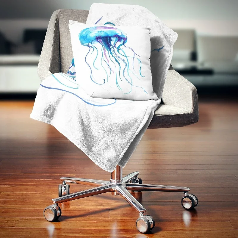 Alpaca wool blankets for a hypoallergenic and warm optionAlpaca wool blankets for a hypoallergenic and warm optionDesignart 'Large Light Blue Jellyfish' Animal Throw Blanket Alpaca wool blankets for a hypoallergenic and warm optionAlpaca wool blankets for a hypoallergenic and warm optionDesignart 'Large Light Blue Jellyfish' Animal Throw Blanket