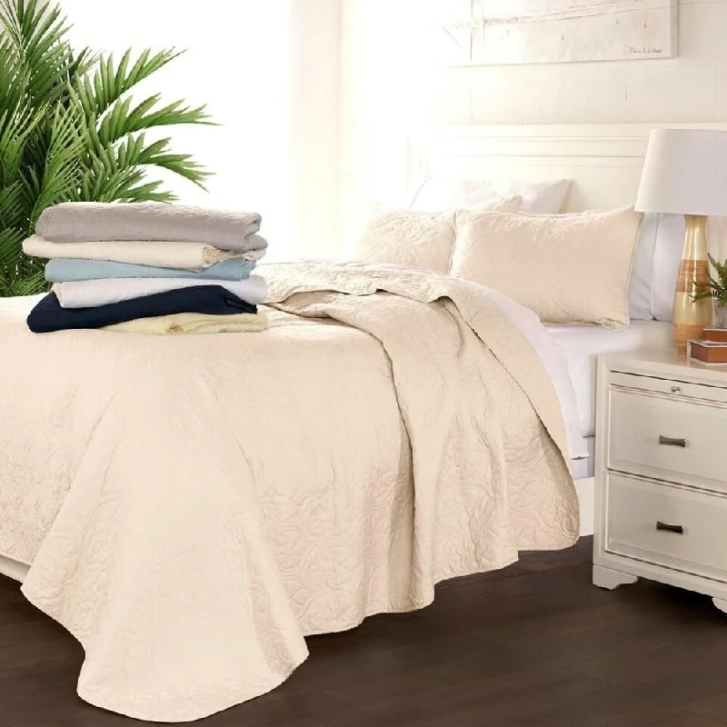 Recycled polyester blankets for an eco - conscious optionRecycled polyester blankets for an eco - conscious option3pc Full/Queen Luxury Damask Quilted Coverlet Set Vanilla