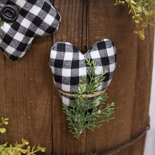 Bed skirts with a jacquard weave for a textured lookBlack & White Buffalo Check Stuffed Felt Heart Ornament Bed skirts with a jacquard weave for a textured lookBlack & White Buffalo Check Stuffed Felt Heart Ornament