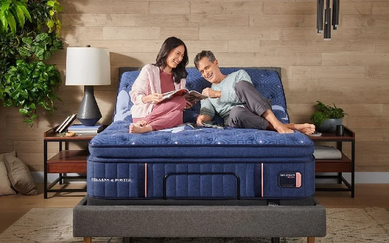 Innerspring mattresses with coil counts for supportSTEARNS & FOSTER Lux Estate Firm Euro Pillow top