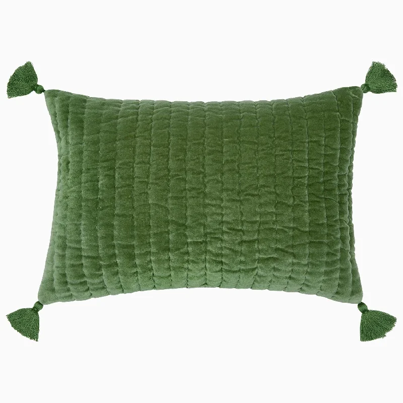 Square Pillows for Modern Home DecorVelvet Moss Kidney Pillow