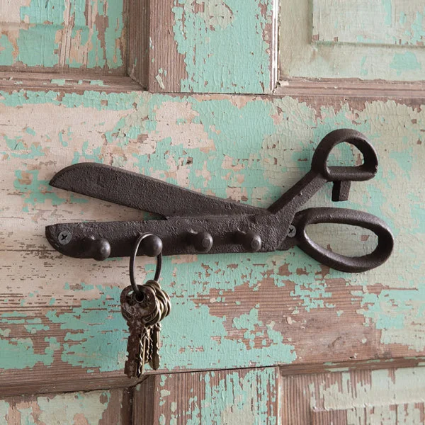 Bed skirts with a child - friendly printAntique Shears Hook
