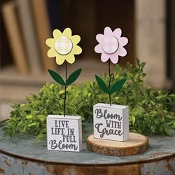 Bed skirts with a geometric cut - out design2/Set Full Bloom With Grace Gingham Check Daisies on Base Bed skirts with a geometric cut - out design2/Set Full Bloom With Grace Gingham Check Daisies on Base