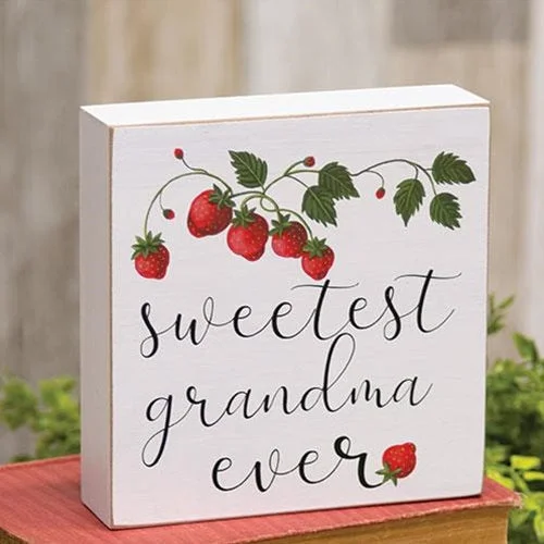 Bed skirts with a child - friendly printSweetest Grandma Ever Box Sign