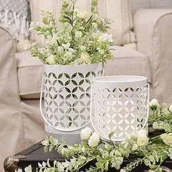 Bed skirts with a modern art - inspired print2/Set White Geometric Trellis Lanterns