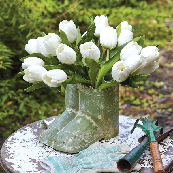 Bed skirts with a child - friendly printGarden Boots Planter