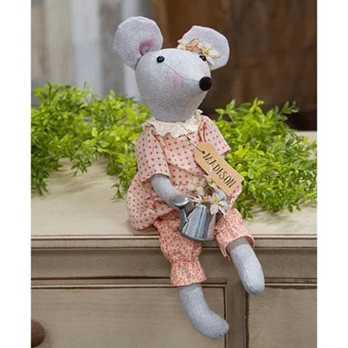 Bed skirts with a shabby - chic styleMadison Mouse