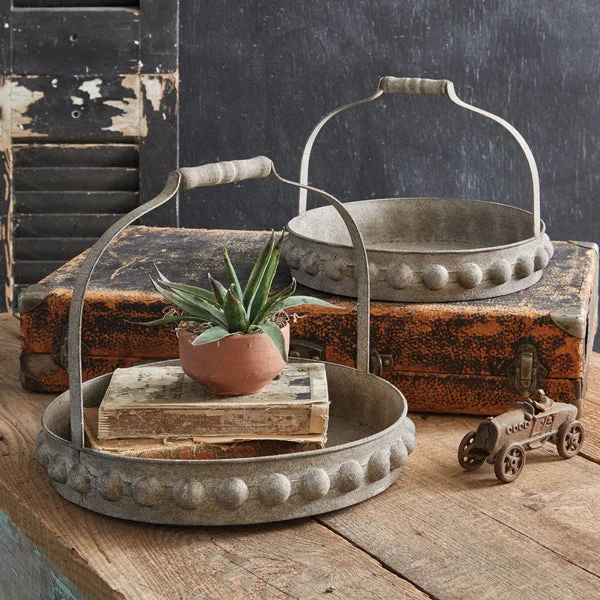Polyester bed skirts for easy care and durabilitySet of Two Stone Gardens Trays