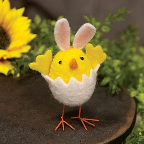Bed skirts with a Christmas - themed patternHappy Chick Felted Ornament
