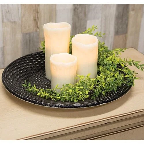 Floral - printed bed skirts for a feminine touchAntiqued Black Basket Weave Plate