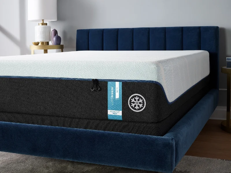 Latex mattresses with natural bounce and breathabilityTEMPUR-PEDIC LuxeBreeze  Mattress